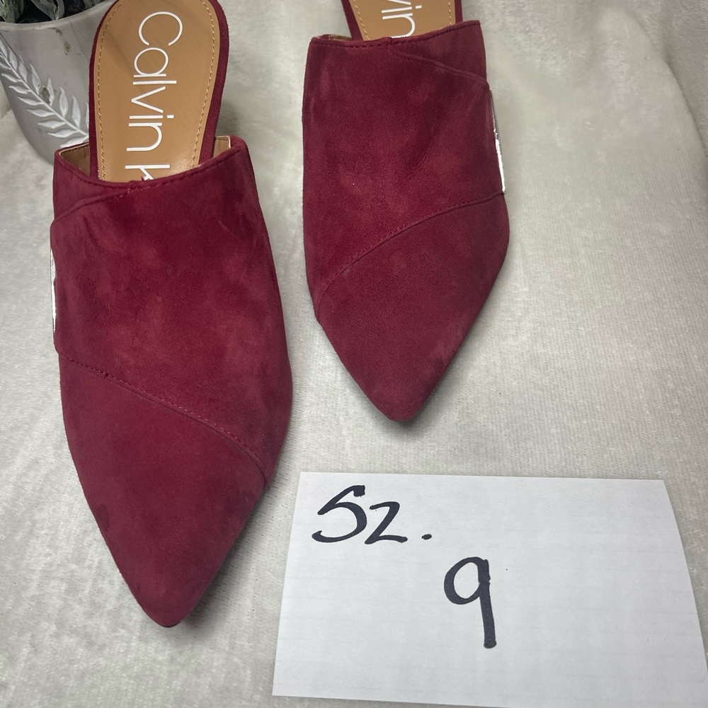Calvin Klein Women's Burgundy Pointed-Toe Mule
